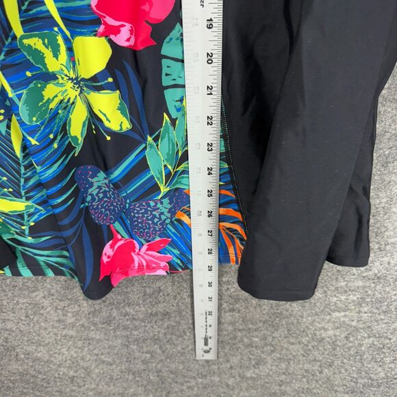 Unbranded Rash Guard Women 3XL Black Floral Long Sleeve Crew Neck Swimsuit - Picture 5 of 6